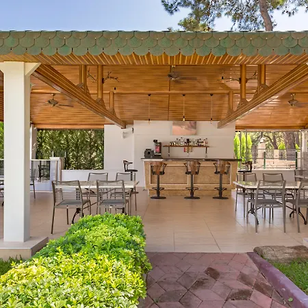 מלון Forest Park קמר