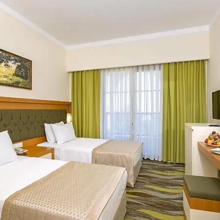 Forest Park Otel 3*