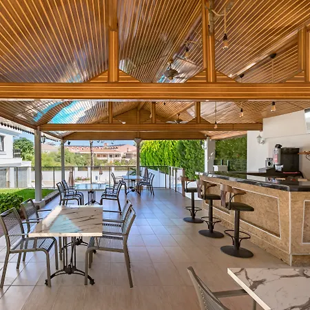 Forest Park Otel Kemer